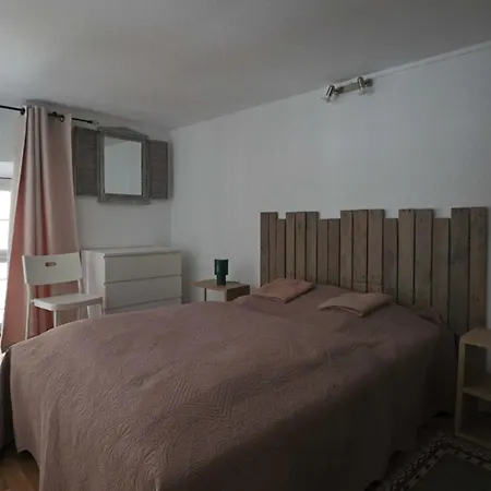 Loft En Centre-ville, 4 Pers., Parking Prive - Fr-1-858-17 Apartman *